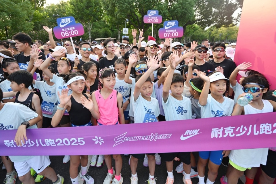 最终以, 外的青少年, 尽管没有进 最终以, 外的青少年, 尽管没有进