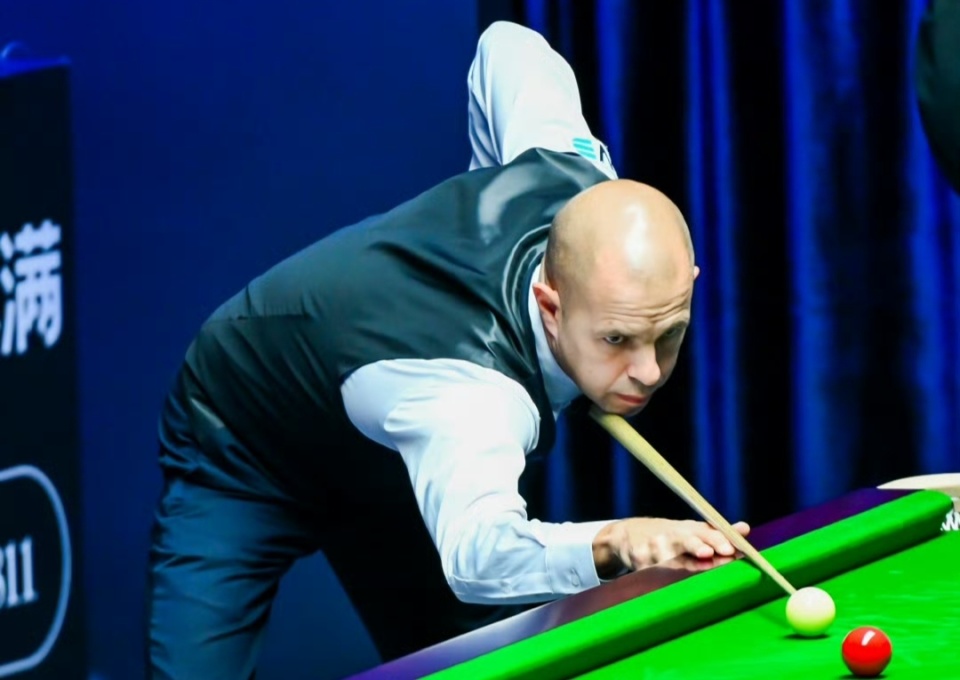 MrJ, 奥沙利文以 MrJ, 奥沙利文以