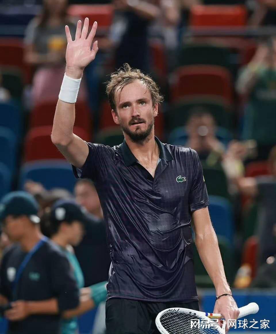 梅德韦杰夫, 意为网球付