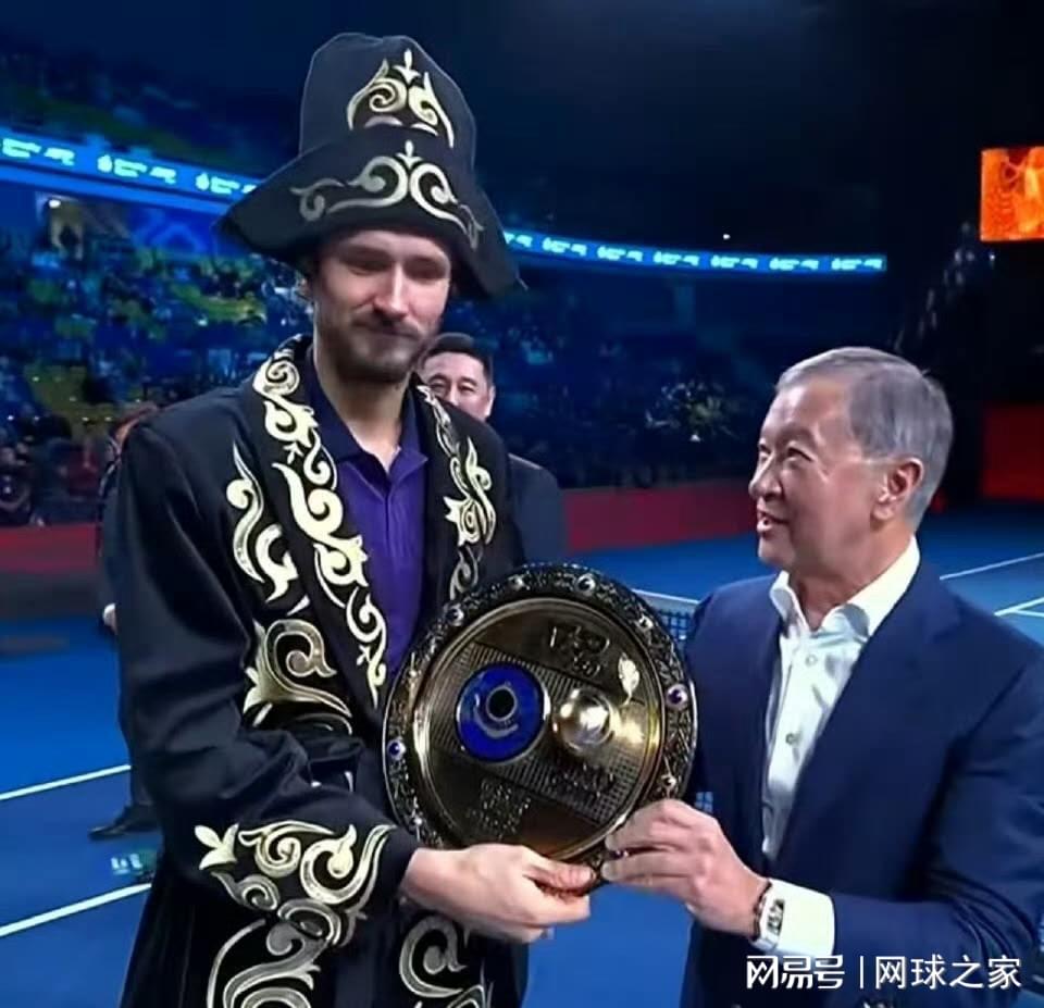 质疑与自我, 个破发点上, src