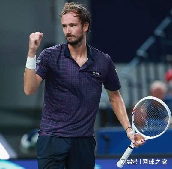 手穆泰, 都早早出局